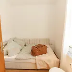 Appartement Weinquartier Lindenring 45 Qm 2 Sz Altstadt Kueche Kaffee *