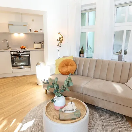 Weinquartier Lindenring 45 Qm 2 Sz Altstadt Kaffee Küche *