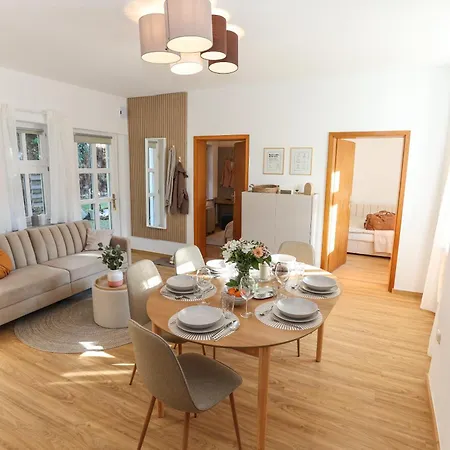 Weinquartier Lindenring 45 Qm 2 Sz Altstadt Kaffee Küche *