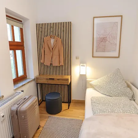 WEINQUARTIER NAUMBURG Lindenring 45 qm 2 SZ Altstadt Kaffee Küche Apartamento Naumburg (Saale)