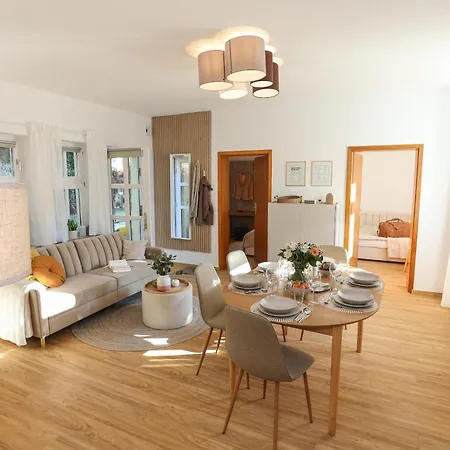 Weinquartier Lindenring 45 Qm 2 Sz Altstadt Kueche Kaffee